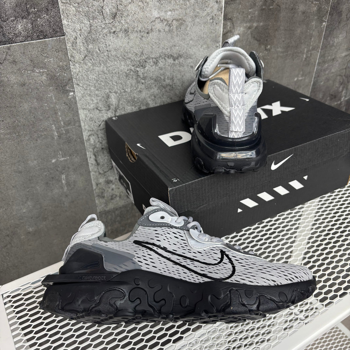 NIKE REACT VISION MX GREY