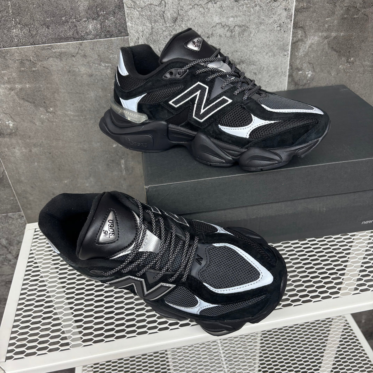 NEW BALANCE 9060