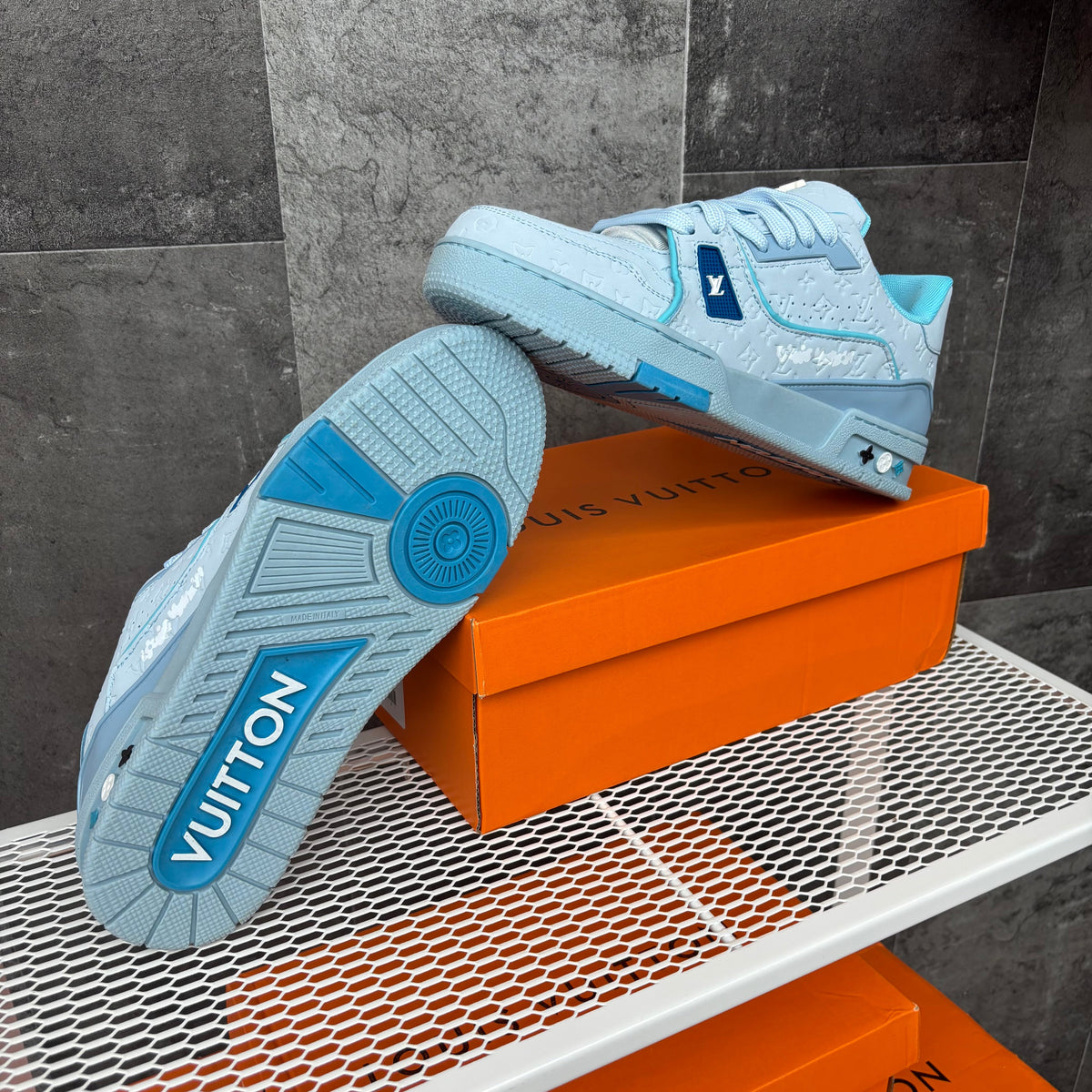 LOUIS VUITTON TRAINER BLUE