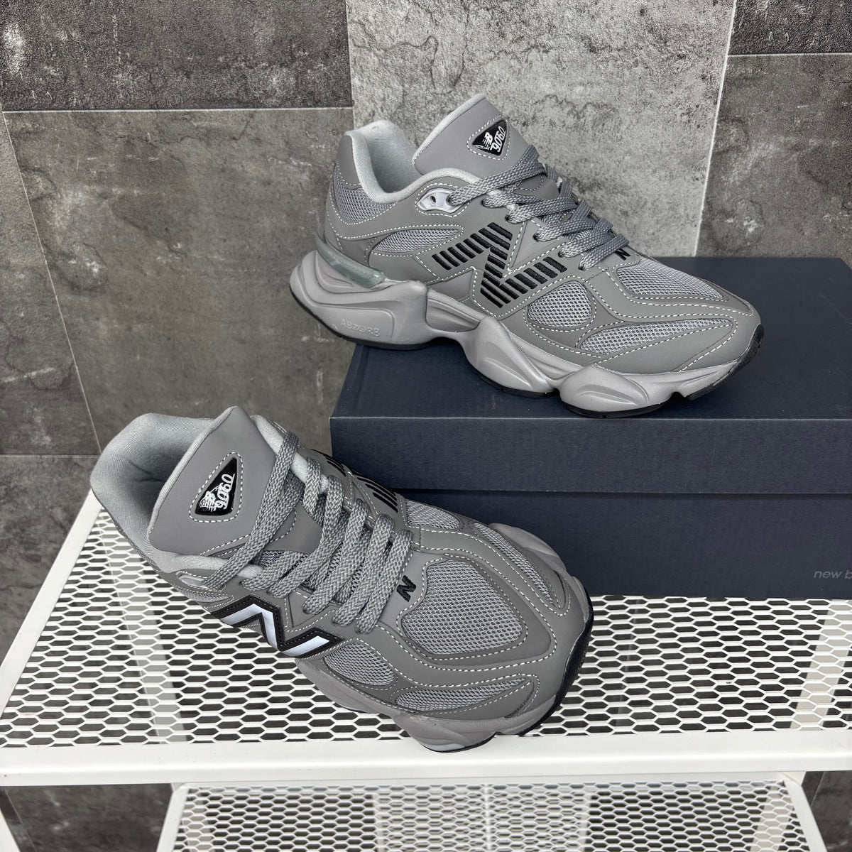 NEW BALANCE 9060
