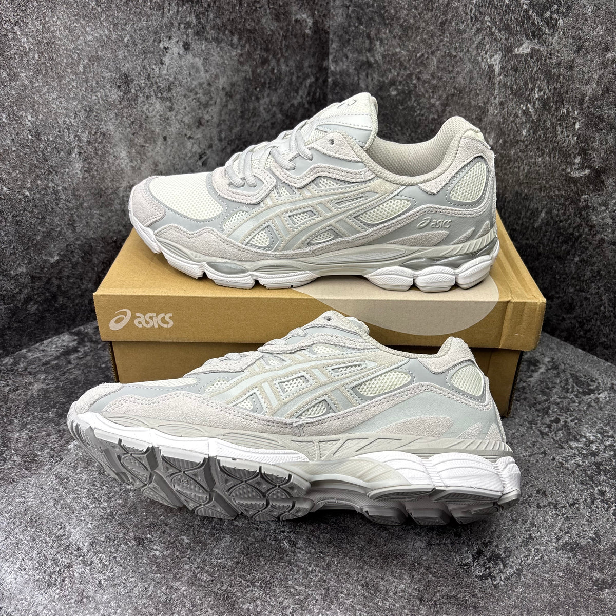 ASICS WHITE