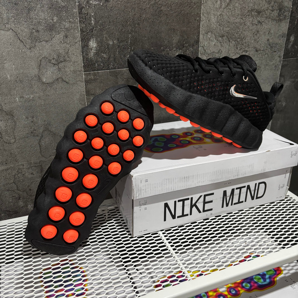 NIKE MIND 002 BLACK