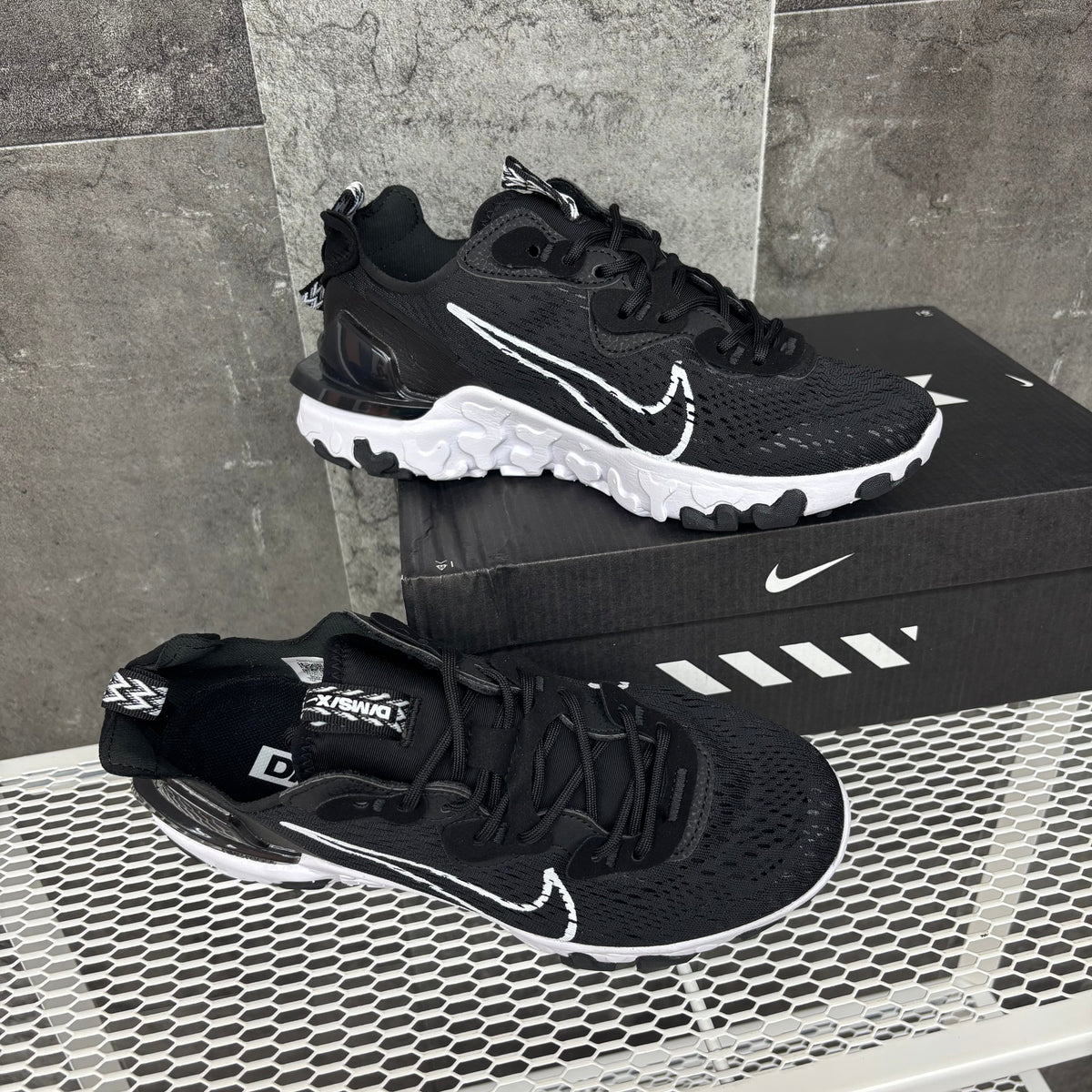 NIKE REACT VISION MX BLACK WHITE