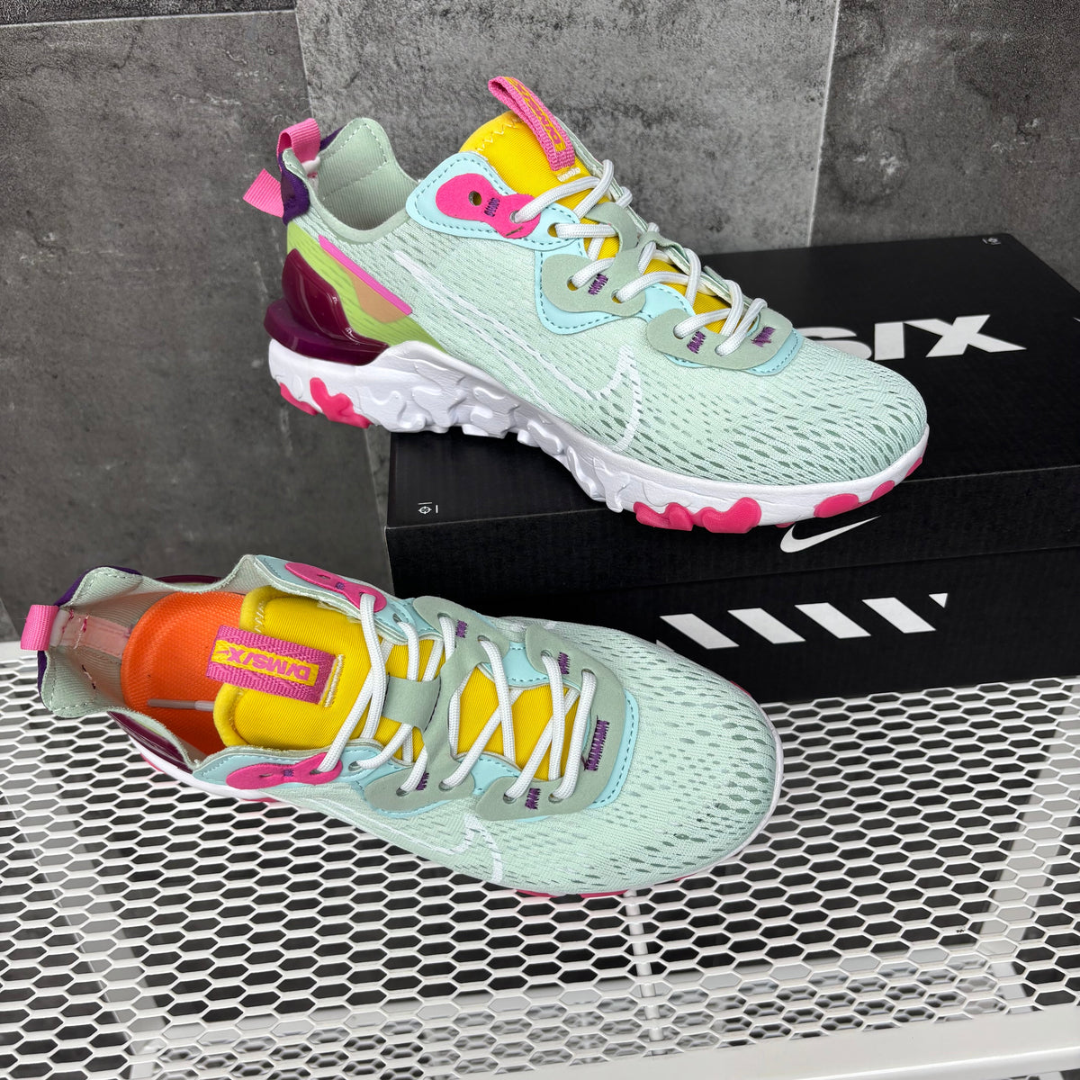 NIKE REACT VISION MX GREEN PINK YELLOW