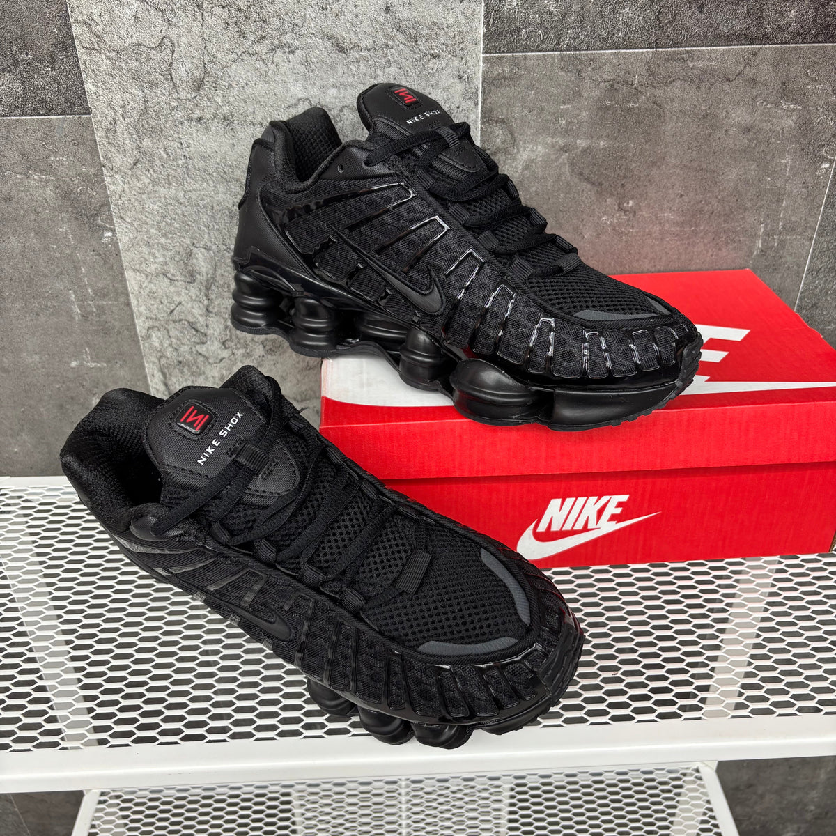 NIKE SHOX TL BLACK