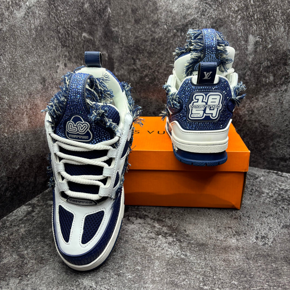 LOUIS VUITTON SKATE SWAROVSKI BLUE & WHITE