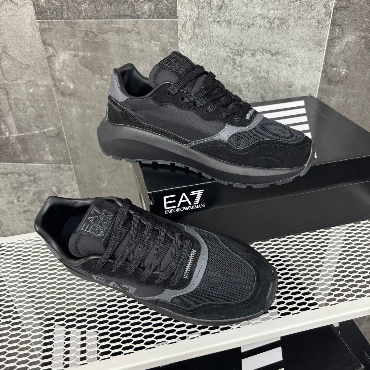 EA7 ALL BLACK
