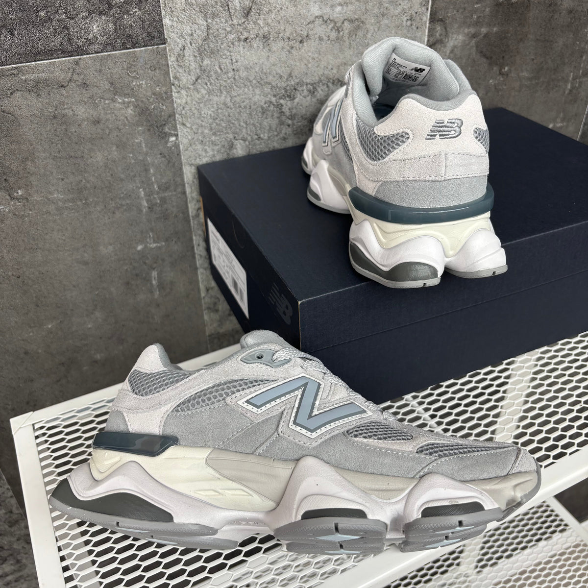 NEW BALANCE 9060