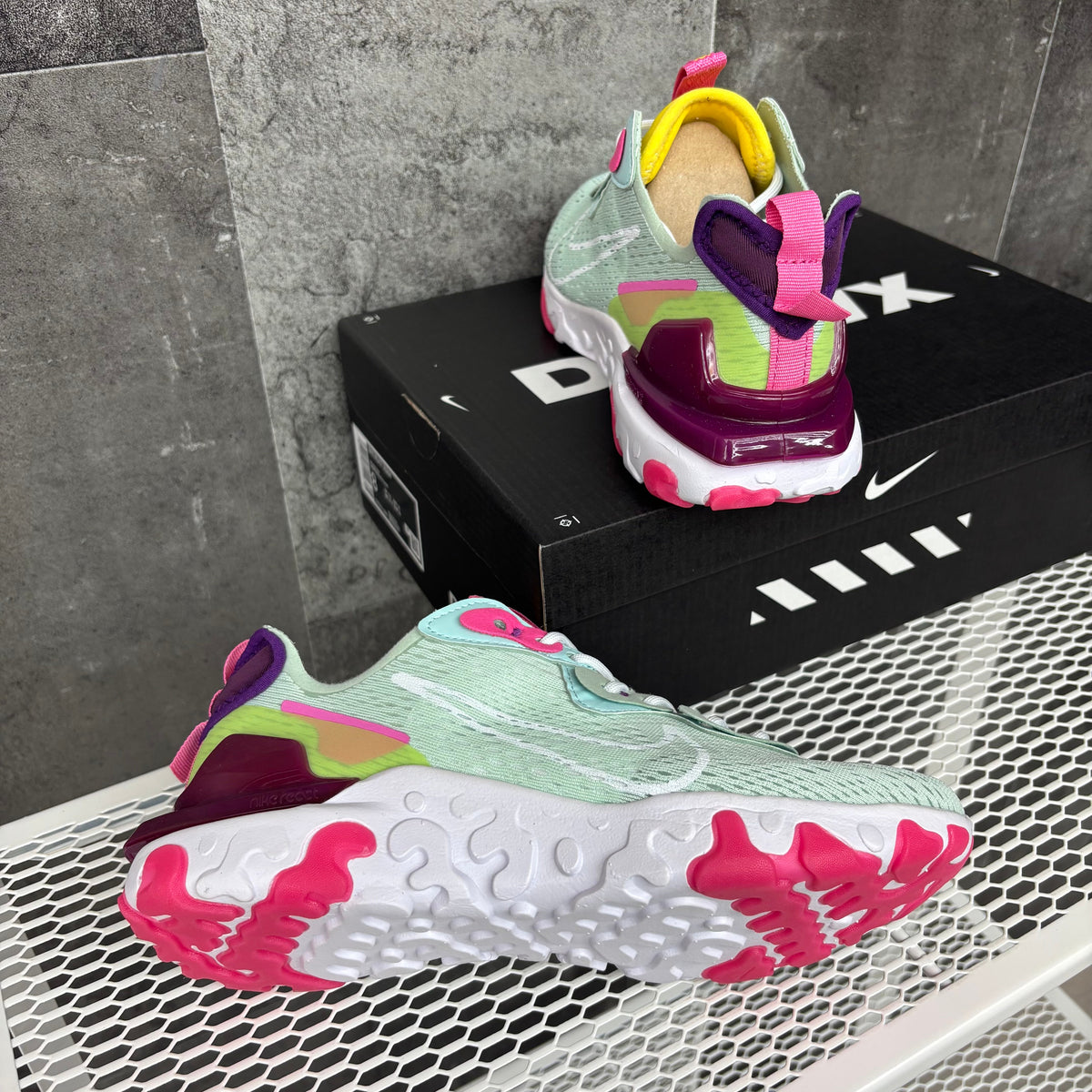 NIKE REACT VISION MX GREEN PINK YELLOW