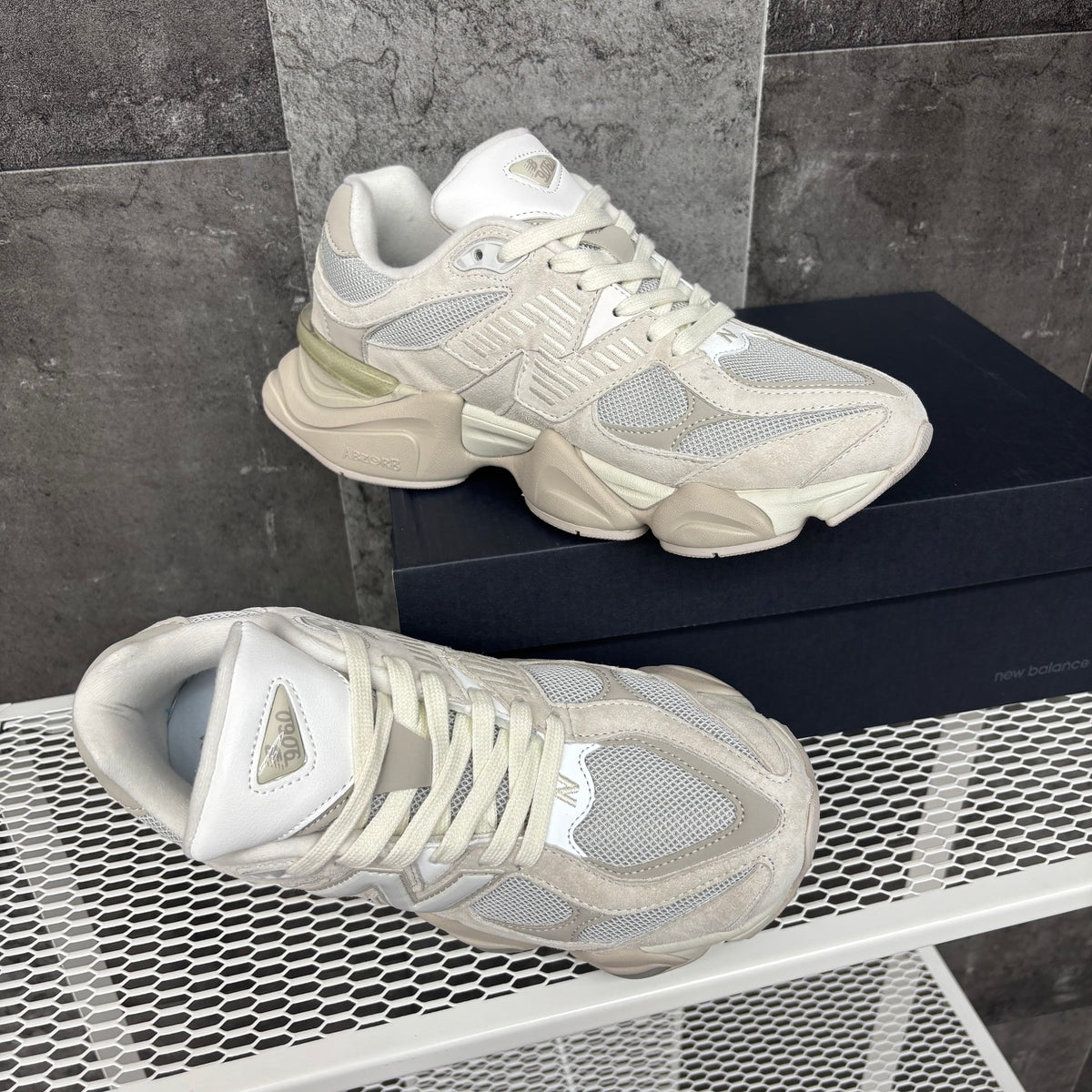 NEW BALANCE 9060