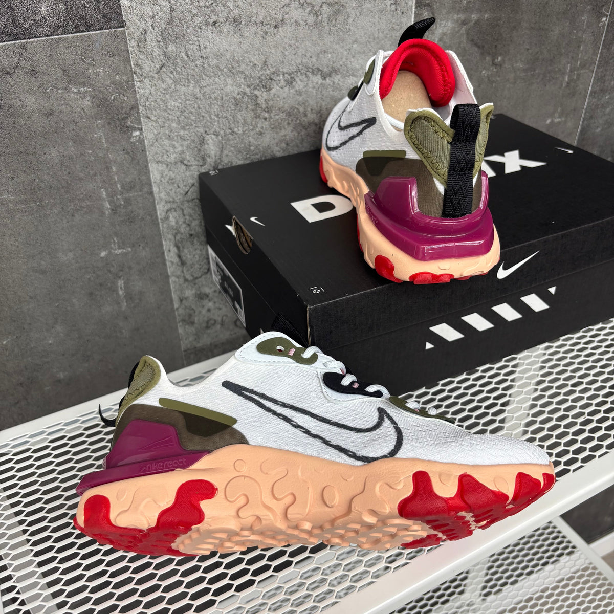 NIKE REACT VISION MX