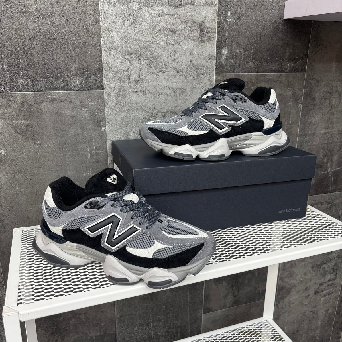 NEW BALANCE 9060