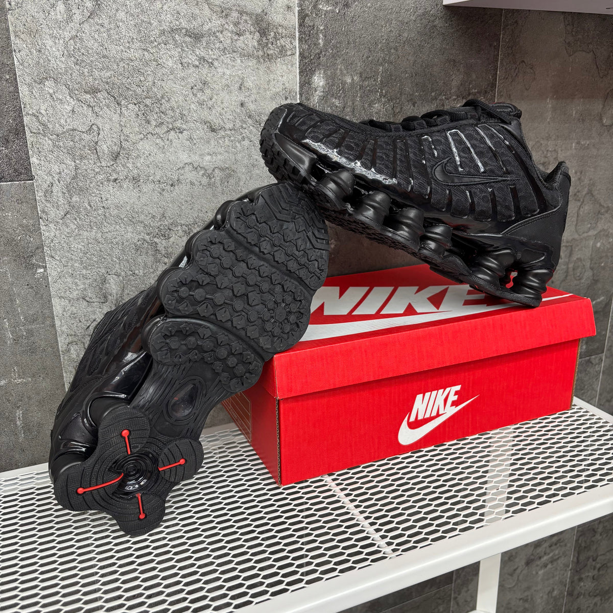 NIKE SHOX TL BLACK