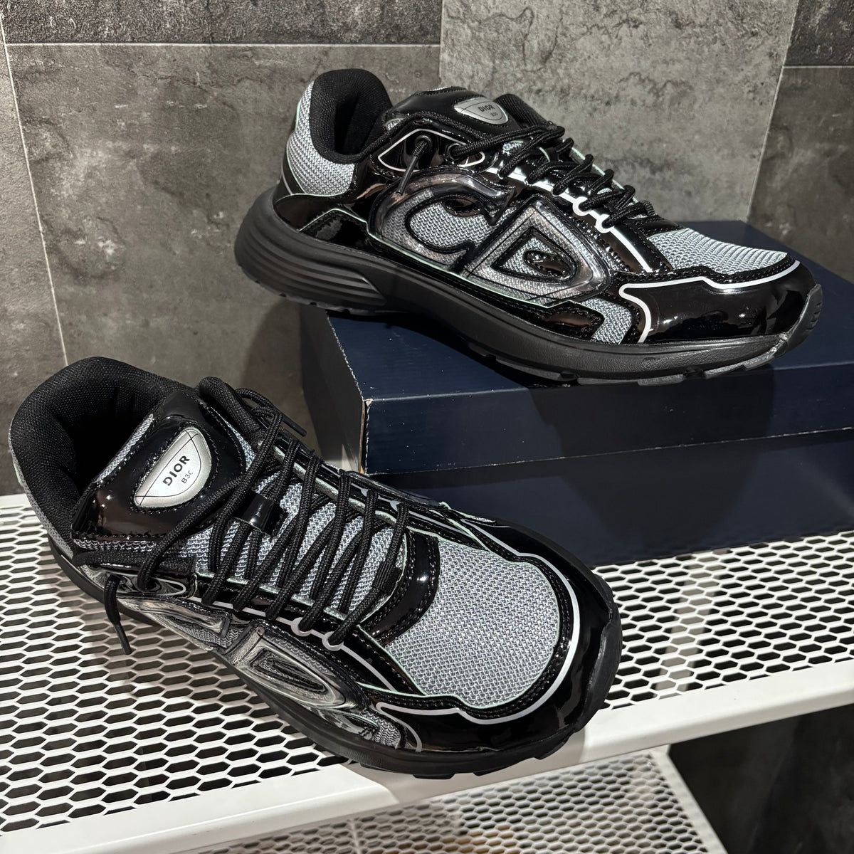 DIOR B30 BLACK & SILVER
