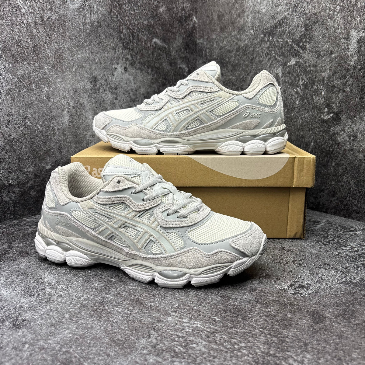 ASICS WHITE
