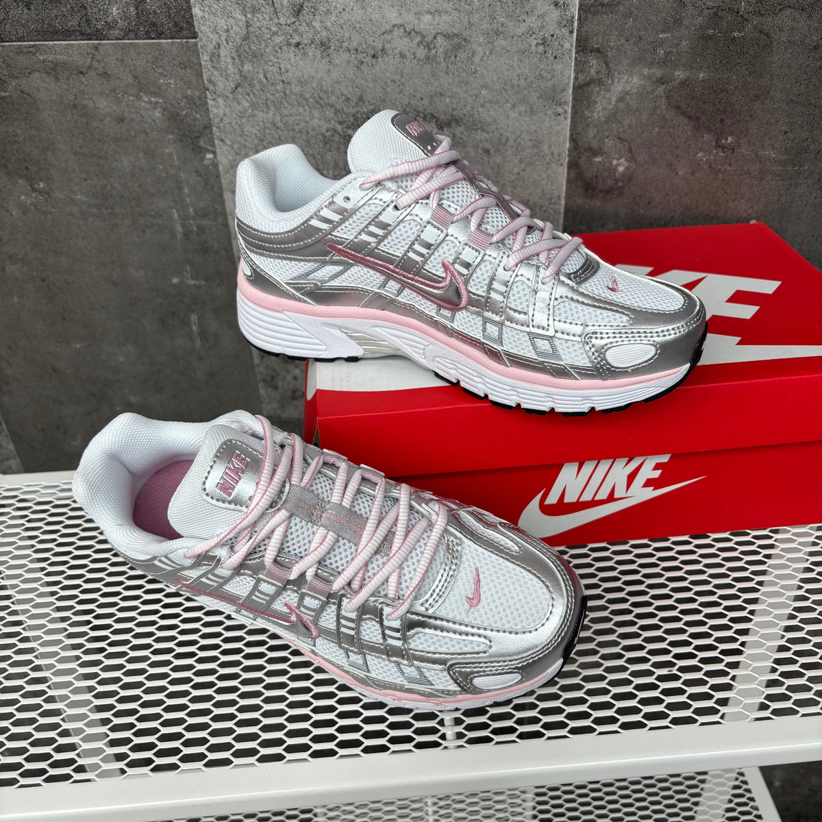 NIKE P-6000 WHITE & PINK