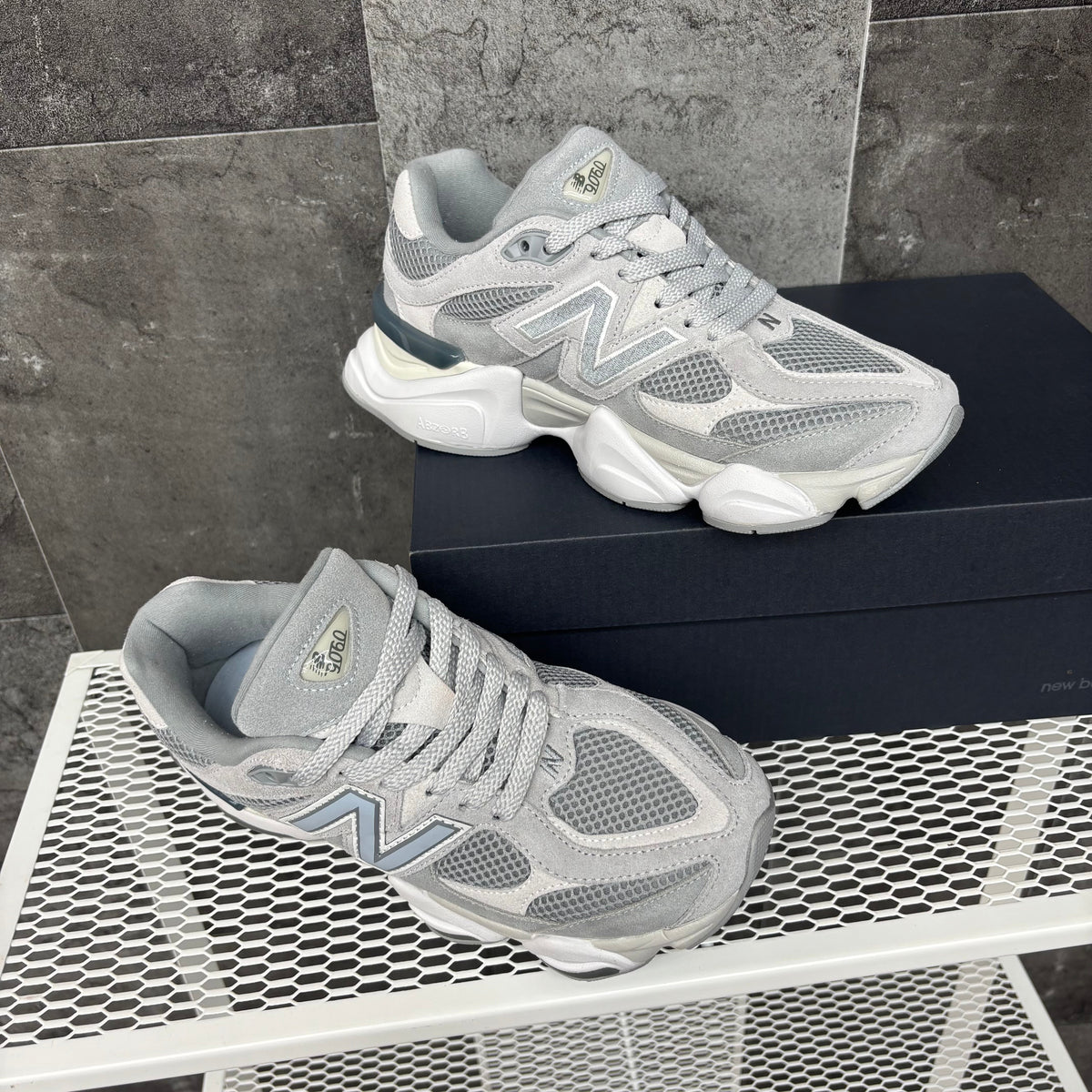 NEW BALANCE 9060