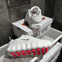 NIKE MIND WHITE 002