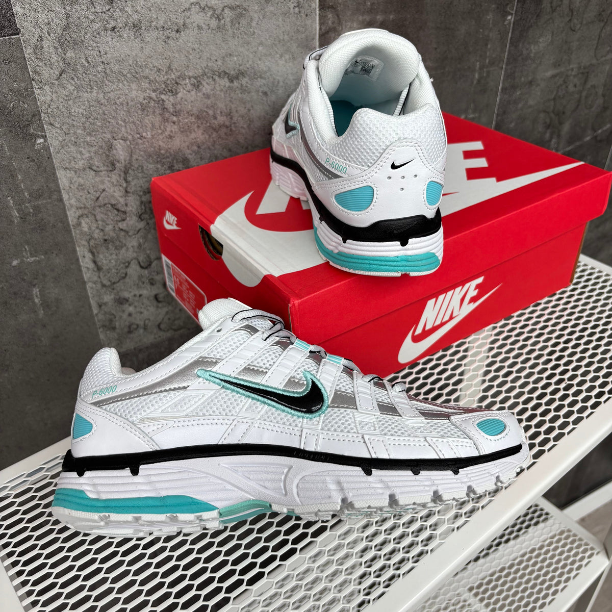 NIKE P-6000 WHITE/BLUE