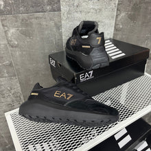 EA7 BLACK & GOLD