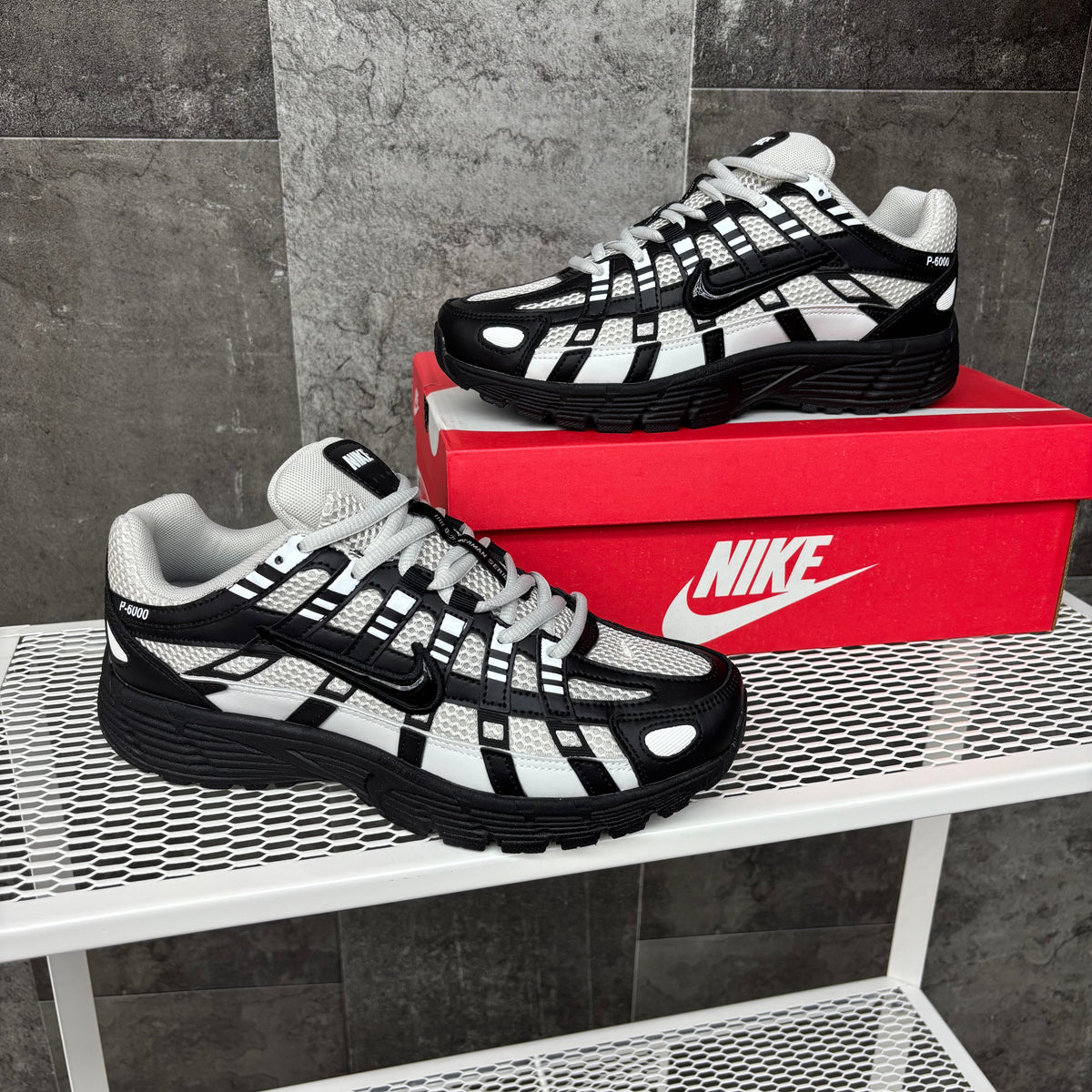 NIKE P-6000 GREY/BLACK