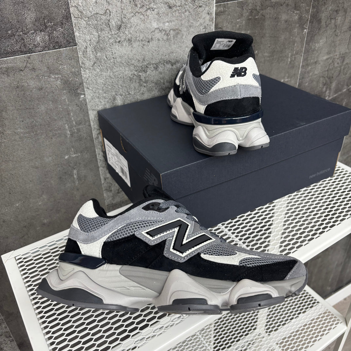 NEW BALANCE 9060