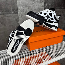 LOUIS VUITTON SKATE WHITE BLACK