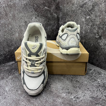 ASICS BEIGE