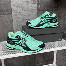 NEW BALANCE 1906R GREEN