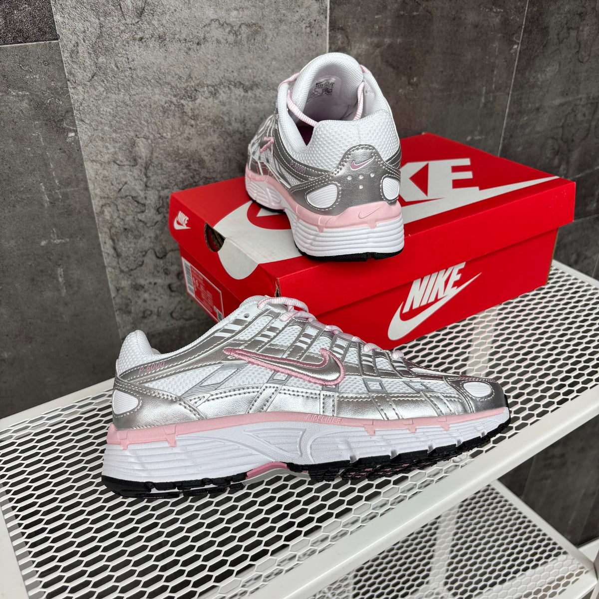 NIKE P-6000 WHITE & PINK