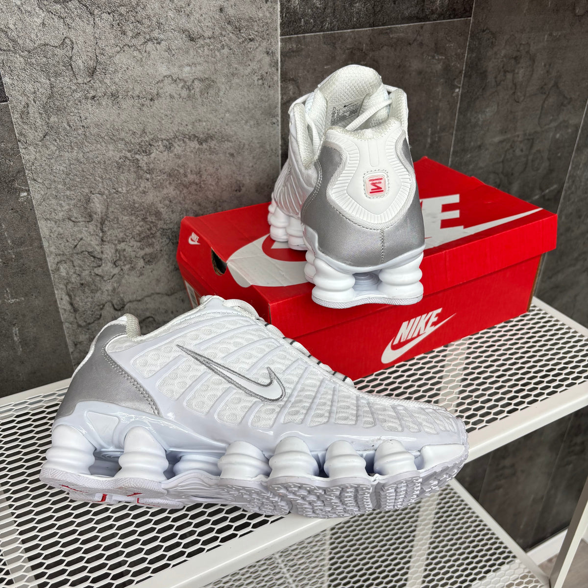 NIKE SHOX TL WHITE