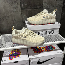 NIKE MIND BEIGE 002