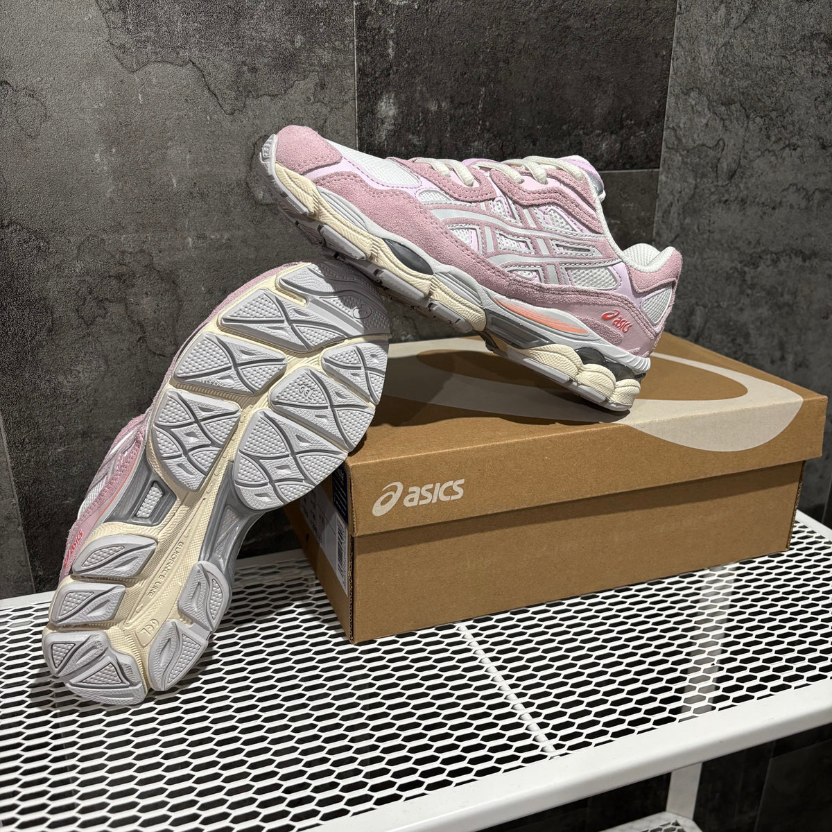 ASICS GEL NYC PINK