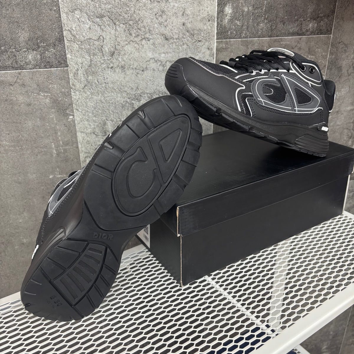 DIOR B30 BLACK