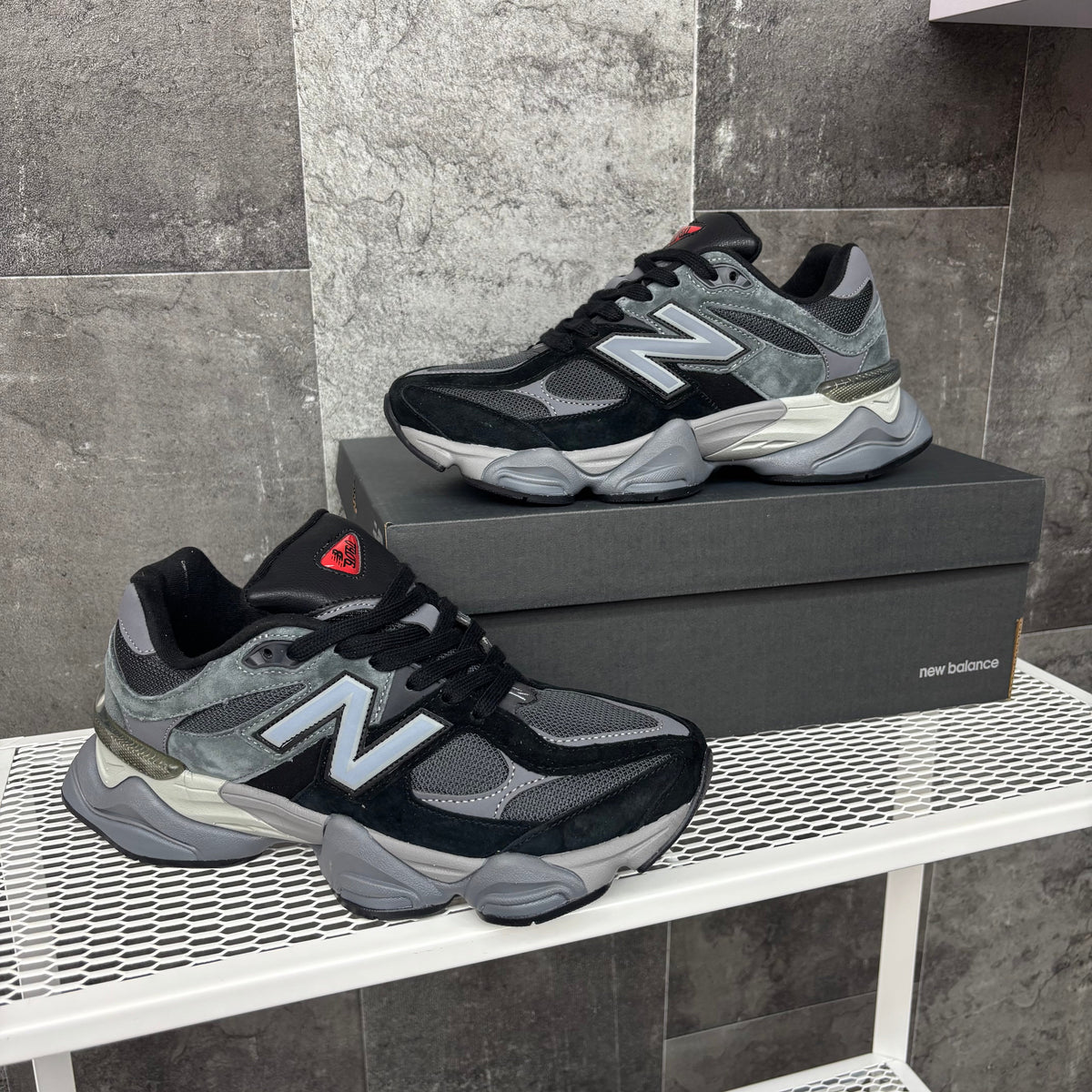 NEW BALANCE 9060