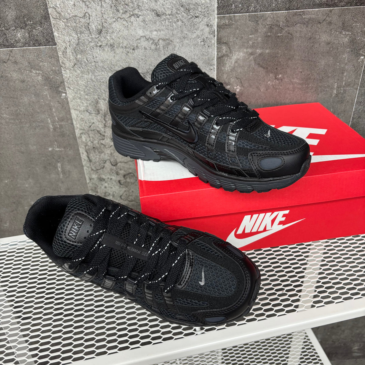 NIKE P-6000 ALL BLACK
