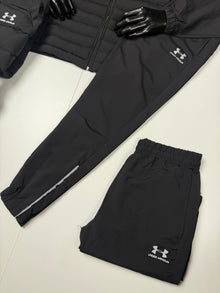 UNDER ARMOUR BLACK REFLECTANTE