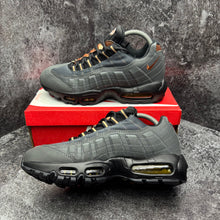 NIKE AIR MAX 95 GREY & ORANGE