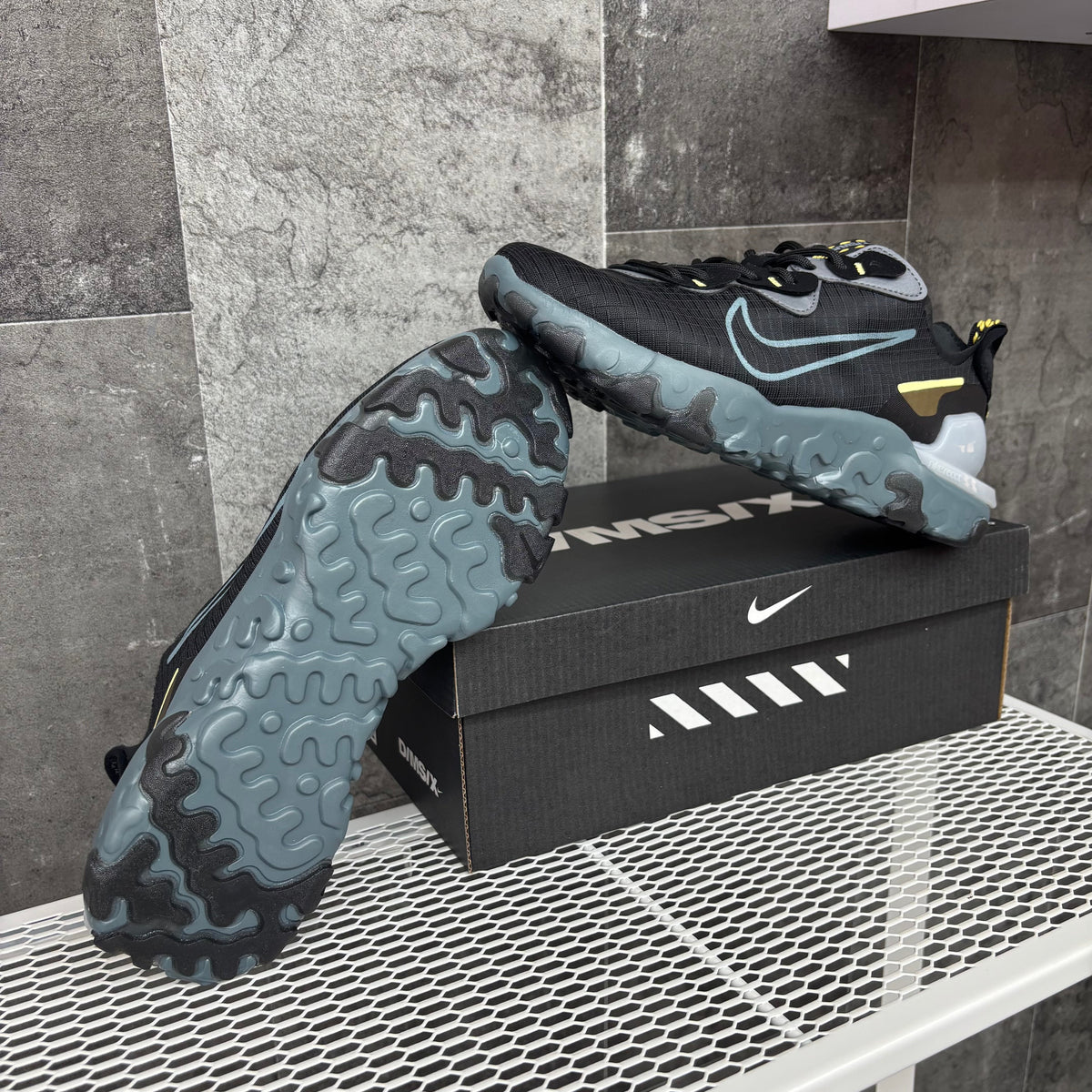 NIKE REACT VISION MX BLACK GREY