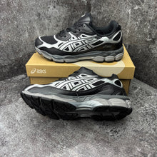ASICS BLACK & SILVER