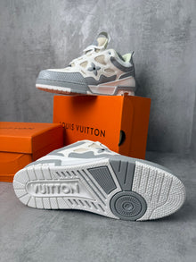 LOUIS VUITTON SKATE GREY