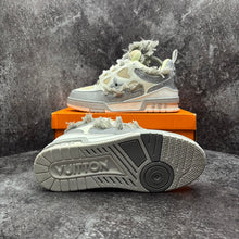 LOUIS VUITTON SKATE SWAROVSKI GREY