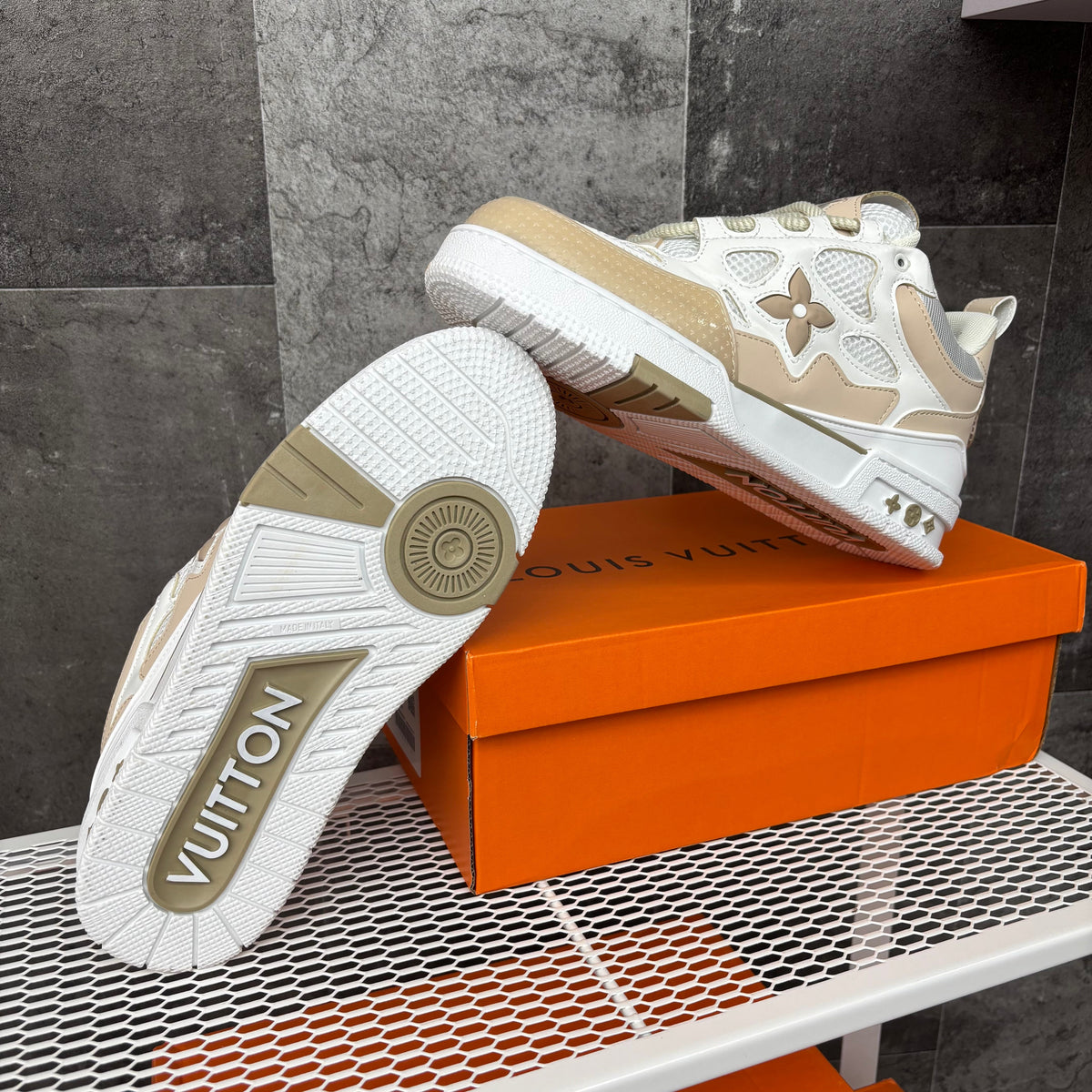 LOUIS VUITTON SKATE BROWN
