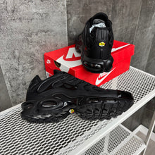 NIKE TN ALL BLACK
