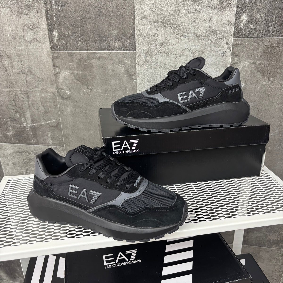 EA7 ALL BLACK
