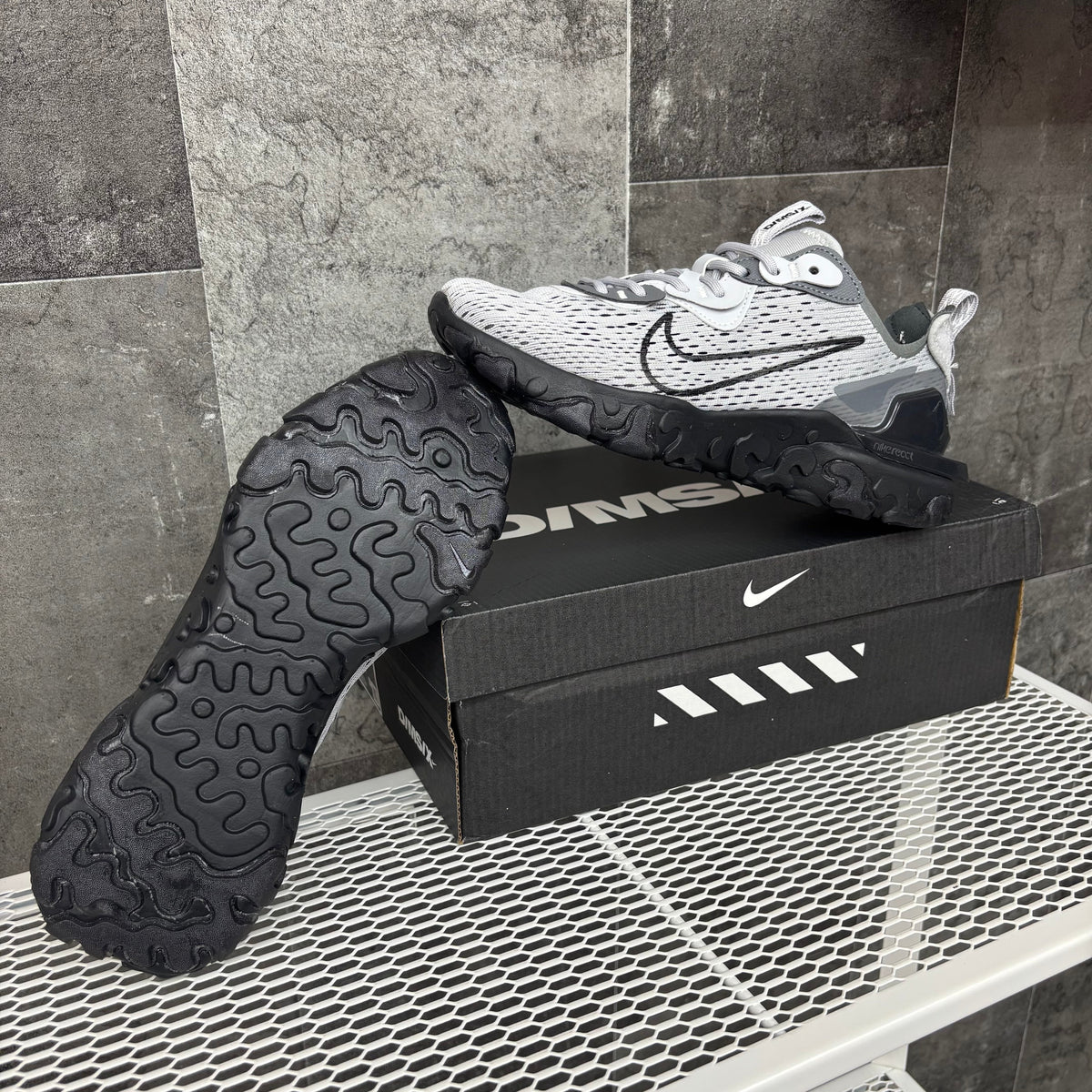 NIKE REACT VISION MX GREY