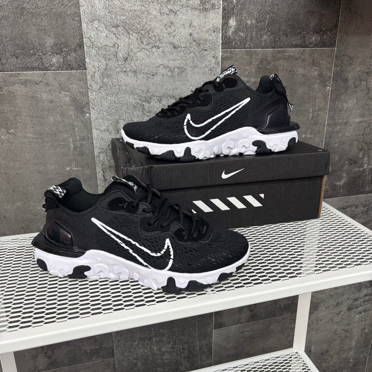 NIKE REACT VISION MX BLACK WHITE