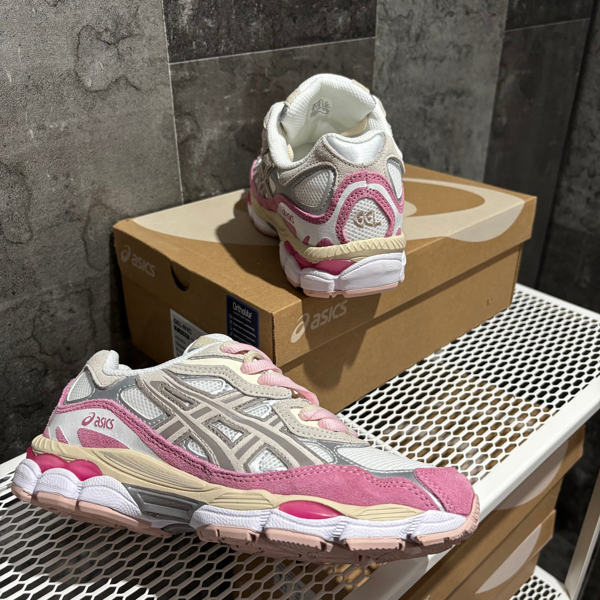 ASICS GEL NYC PINK & CREAM
