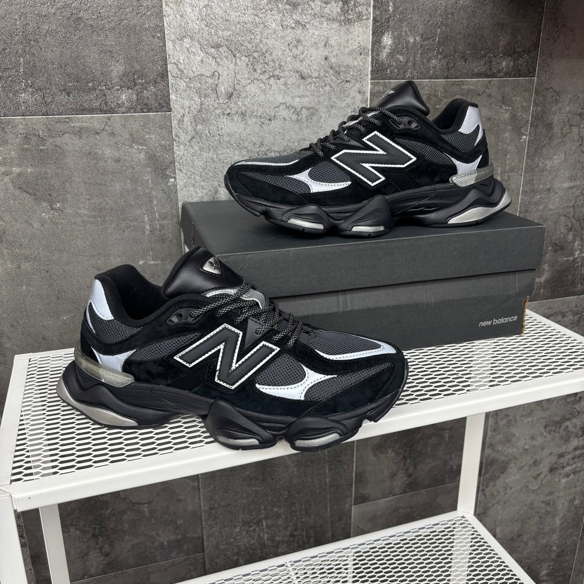 NEW BALANCE 9060