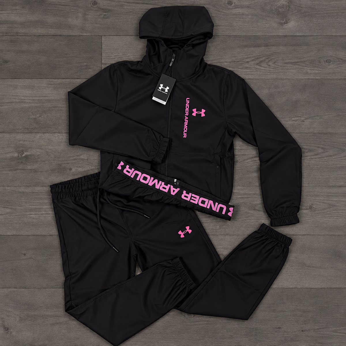 CHANDAL UNDER ARMOUR BLACK & PINK